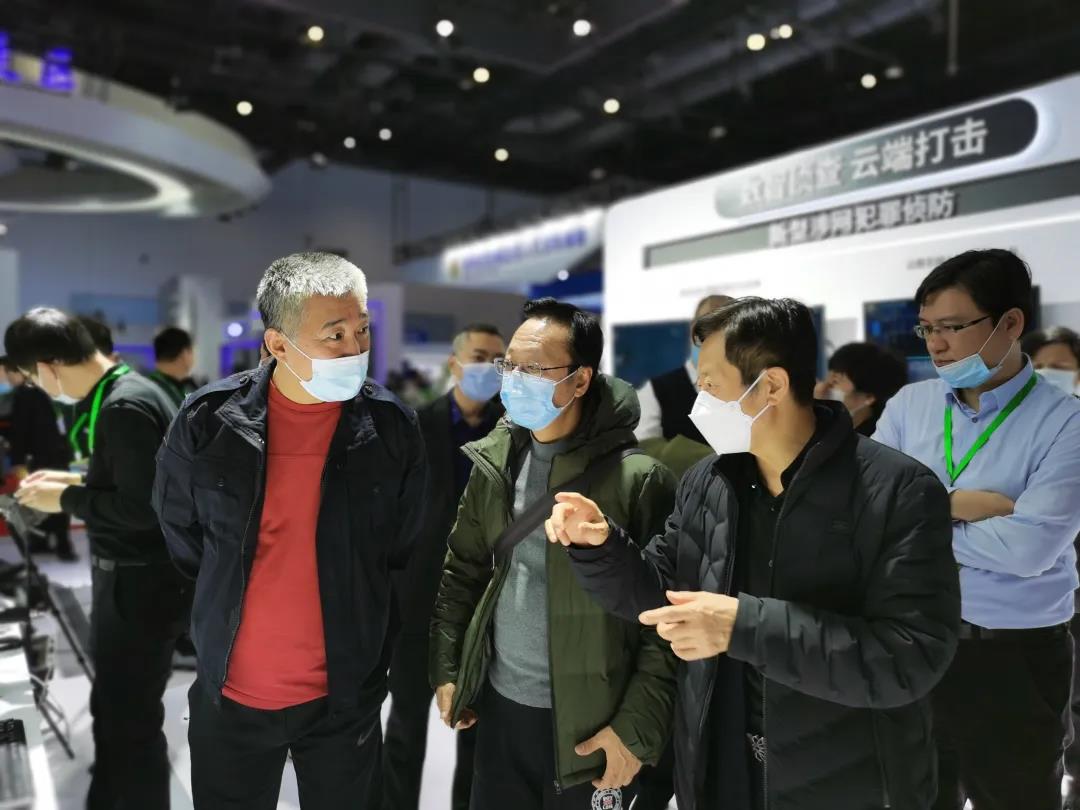 aa9a12b28f571da08f2f1c2c9c1bd772.jpg 12.jpg